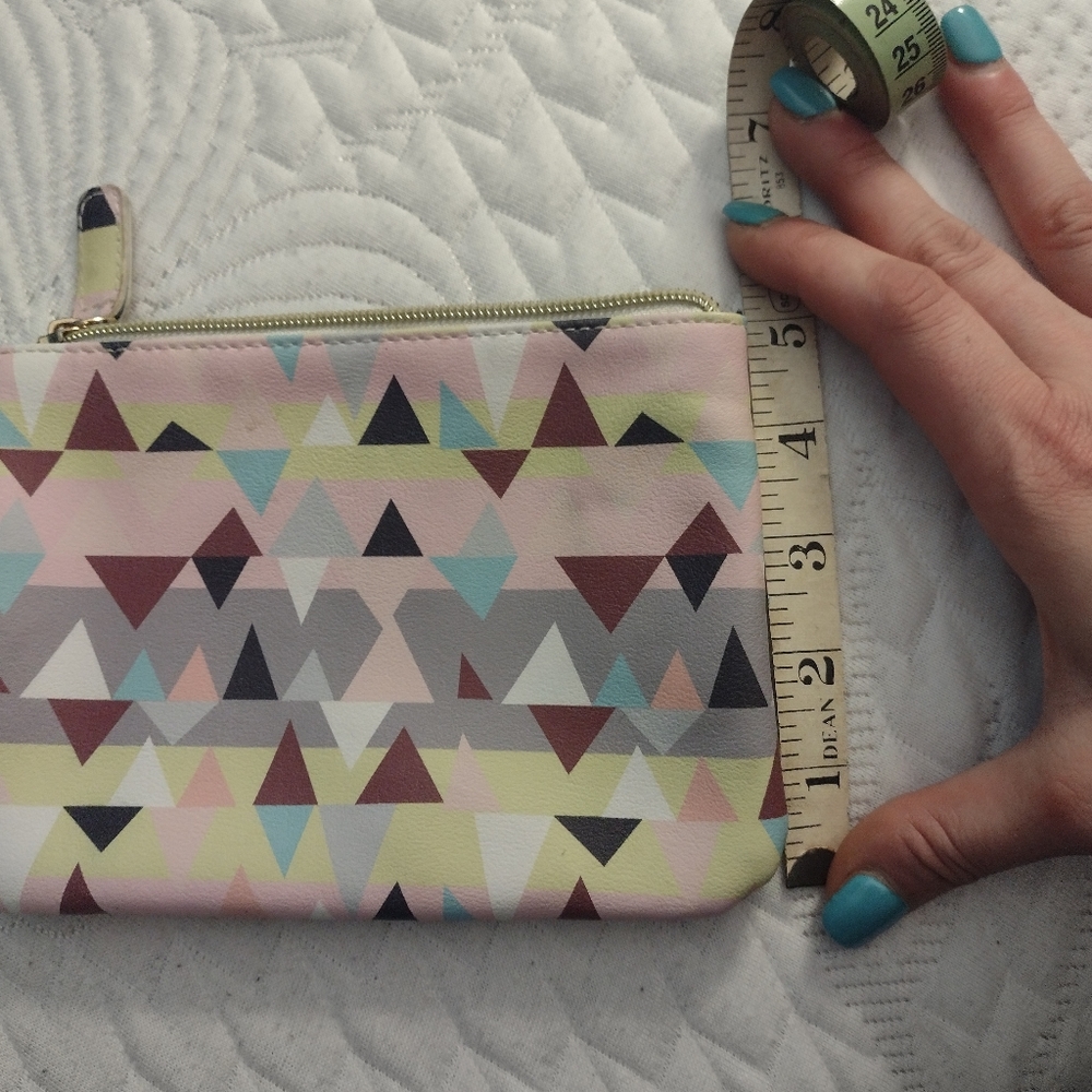 Multicolored Geometric Print Makeup Bag View 6